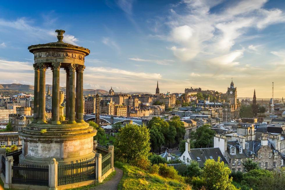 Edinburgh Castle Hill